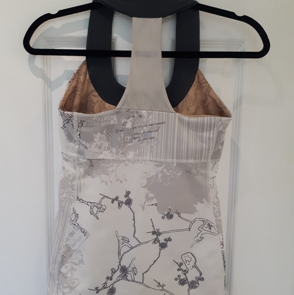 Lululemon Scoop Neck Tank, sz 6 - Picture 4 of 8